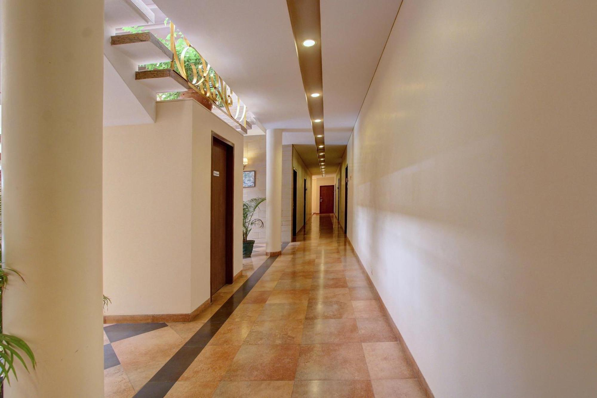 Golden Amoon Resort Narasapura Exterior foto