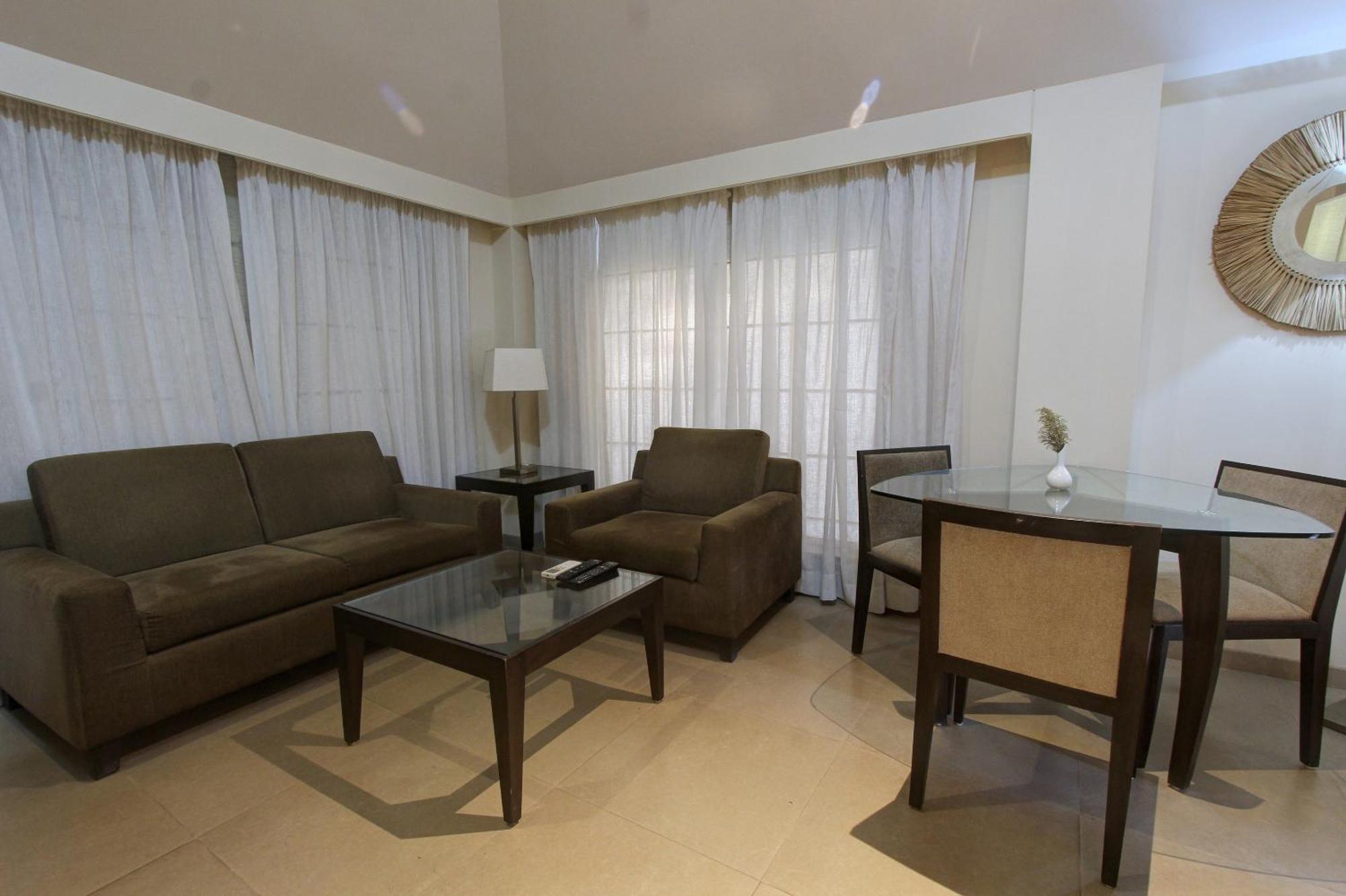 Golden Amoon Resort Narasapura Exterior foto