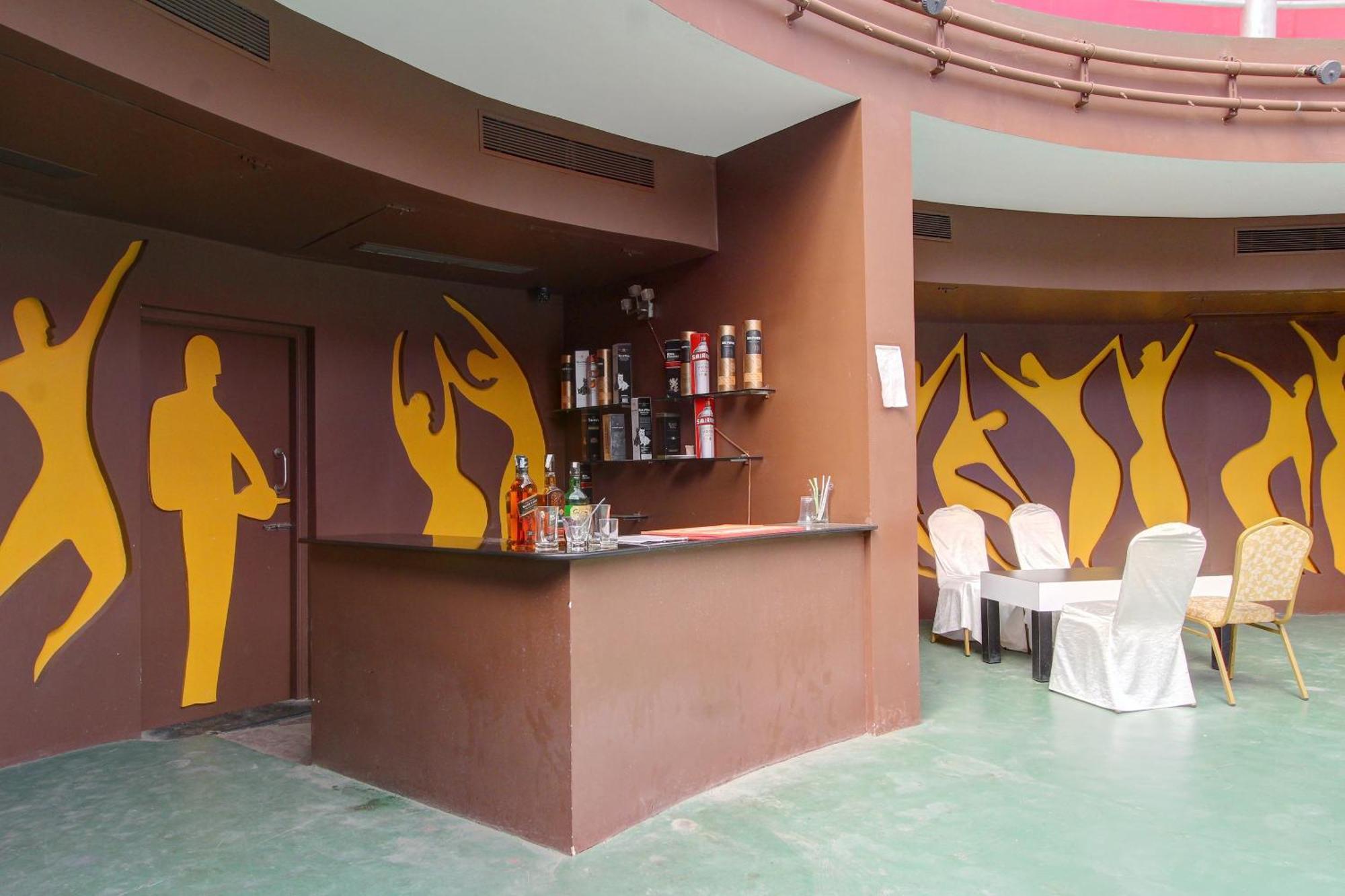 Golden Amoon Resort Narasapura Exterior foto