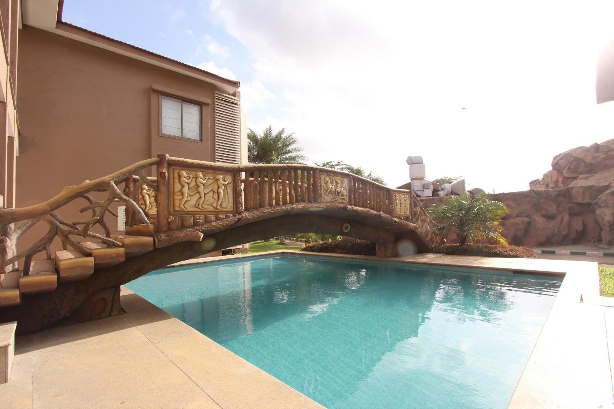 Golden Amoon Resort Narasapura Exterior foto