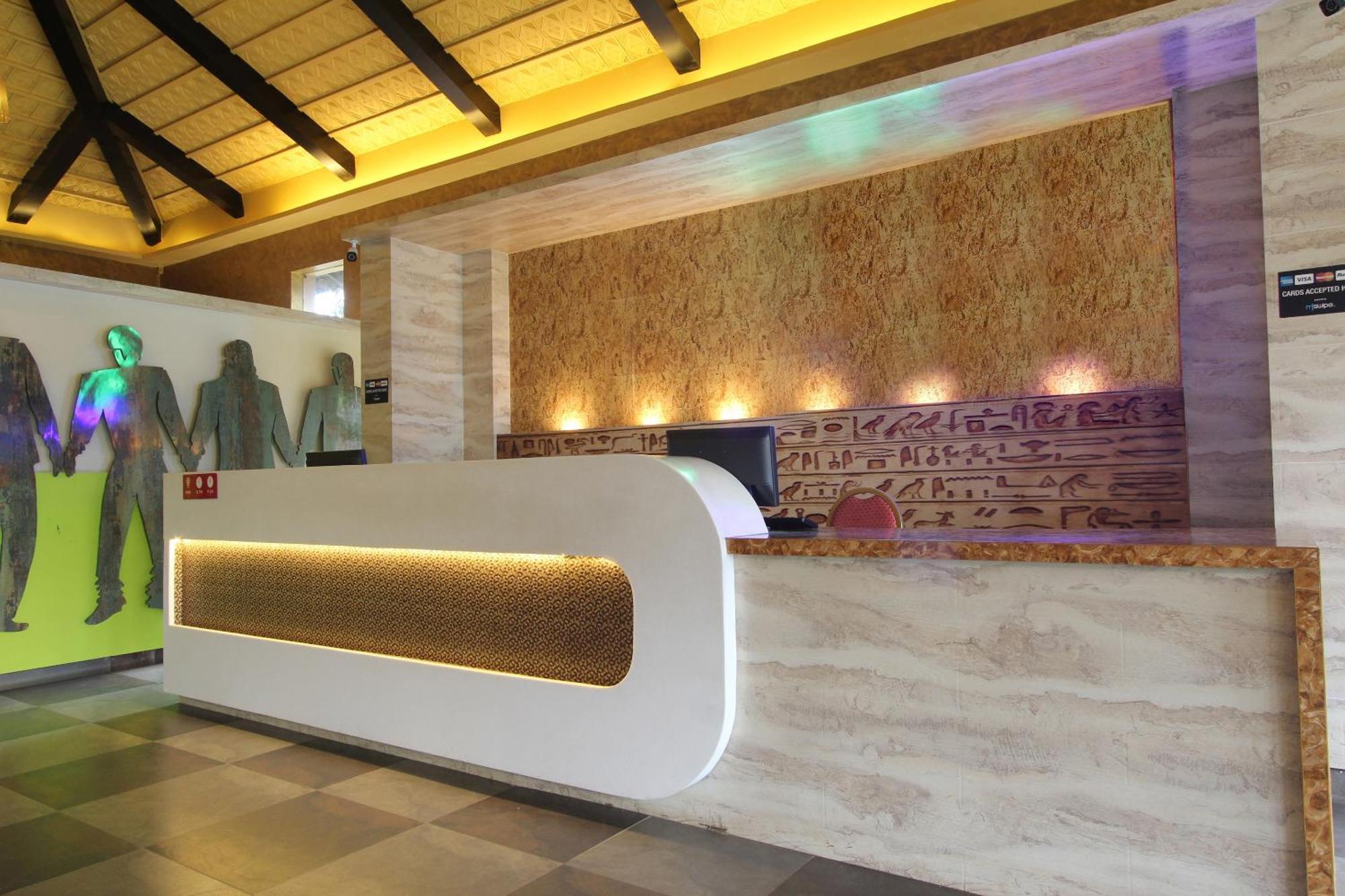 Golden Amoon Resort Narasapura Exterior foto