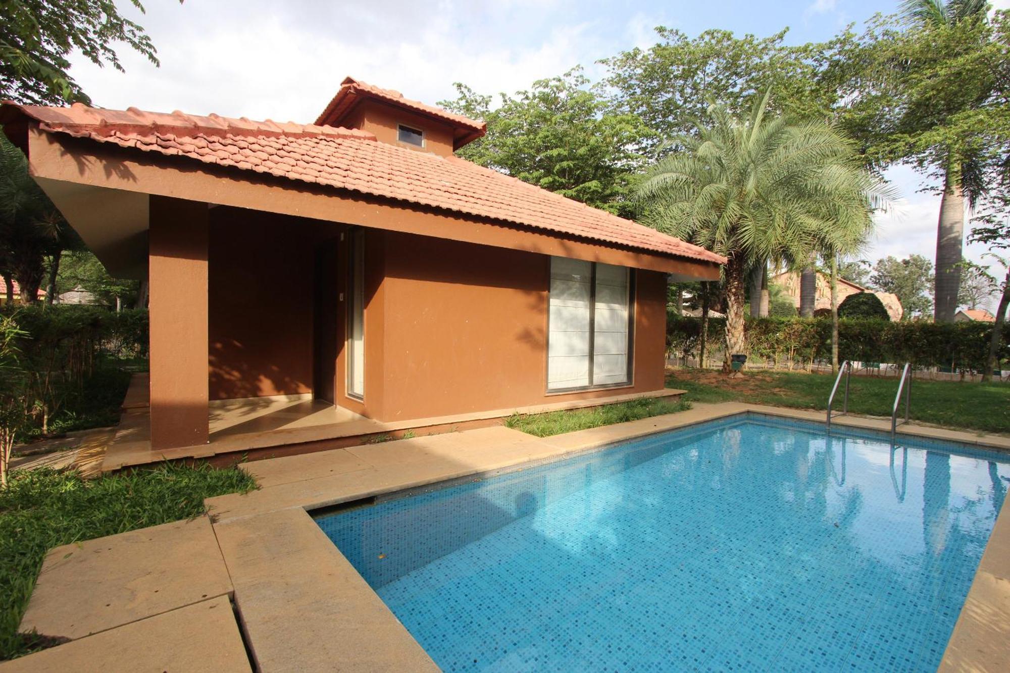 Golden Amoon Resort Narasapura Exterior foto